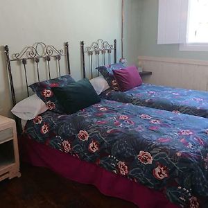 Habitación con 2 Camas Individuales